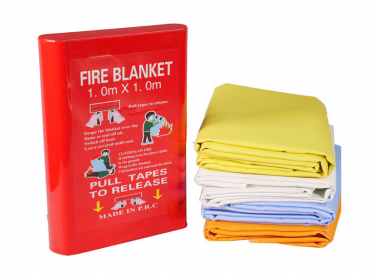 Fireproof fiberglass fire blanket，Factory direct supply of emergency fire blankets，Home safety—portable and convenient.